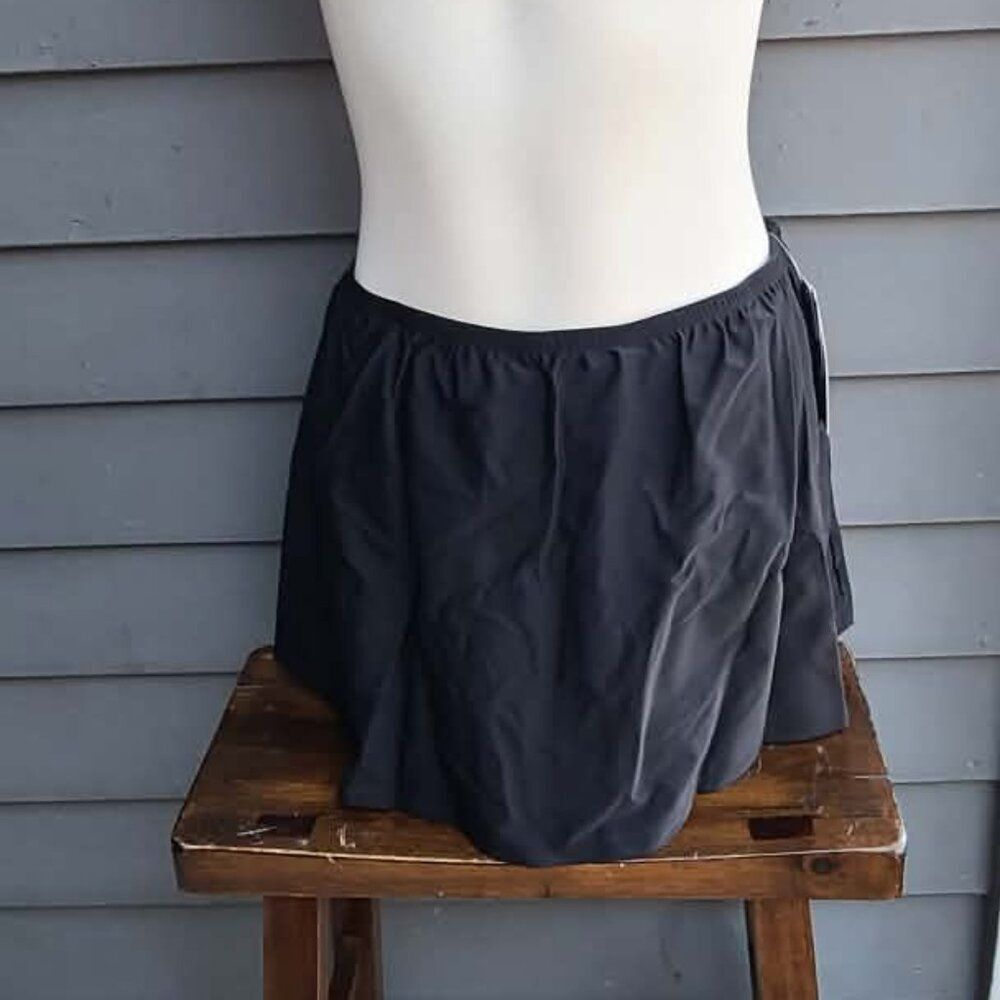 Island Escape Woman Thigh Minimizer Black Swim Skirt Size 20W  NWT!